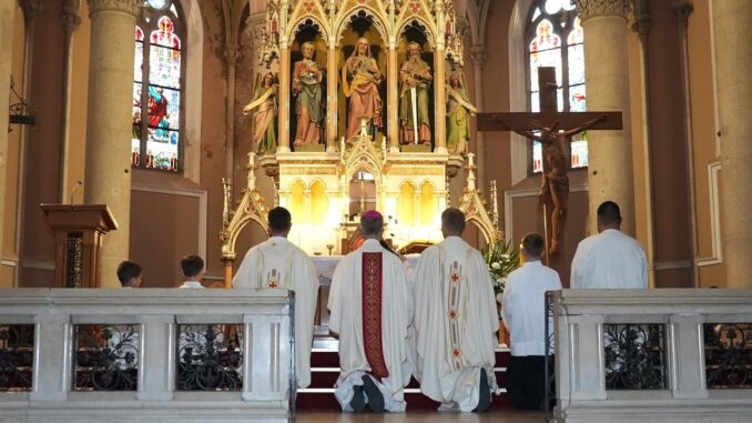 27-06-25_posveta-srcu-isusovu-Osijek